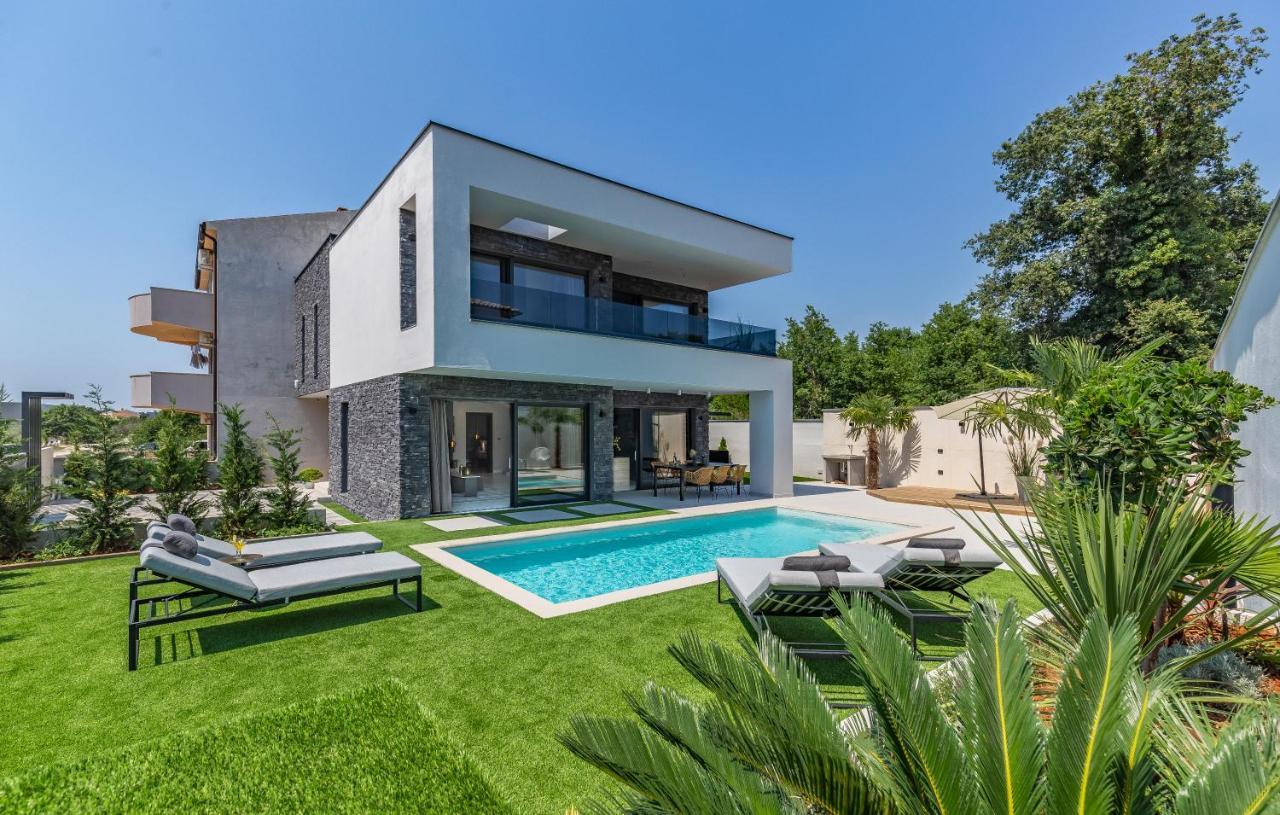 Superb Design Villa Medulin Exterior foto