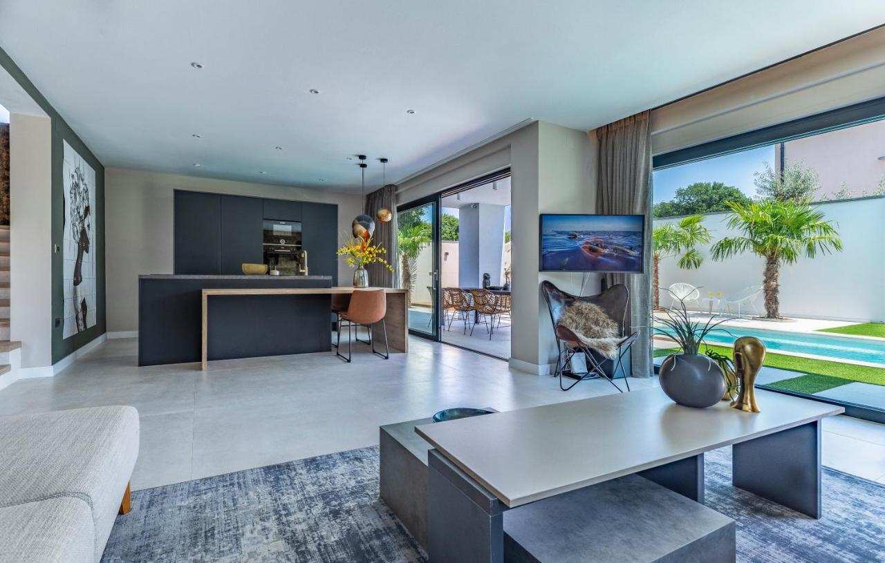 Superb Design Villa Medulin Exterior foto